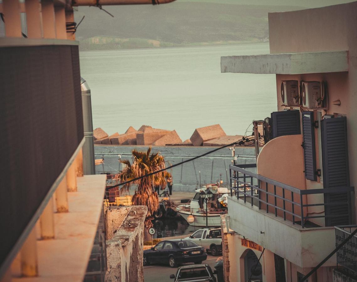 Vel Boutique Suites أغيا غاليني المظهر الخارجي الصورة